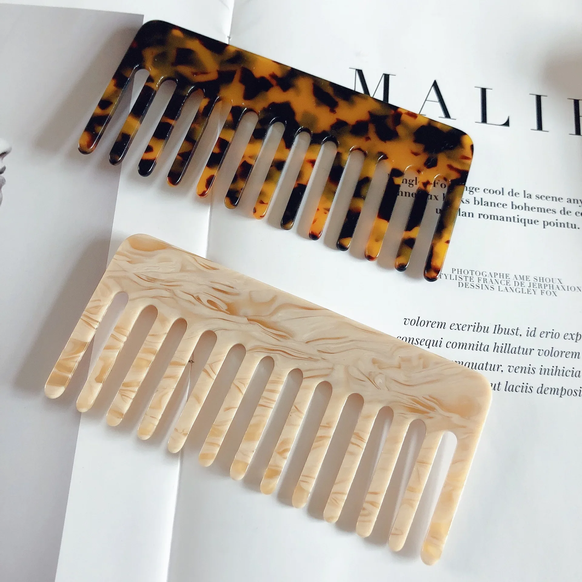 Hair Care Korean - Korean Fashion Acetate Colorful Hairdressing Comb